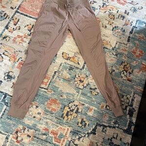 NWOT Lululemon Dance Studio Mid-Rise Jogger
Full Length